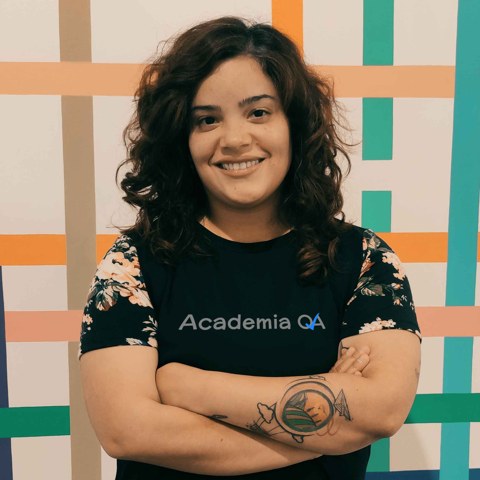 Simoneth Gomez Fernandez, profe de la Carrera QA con IA en AcademiaQA